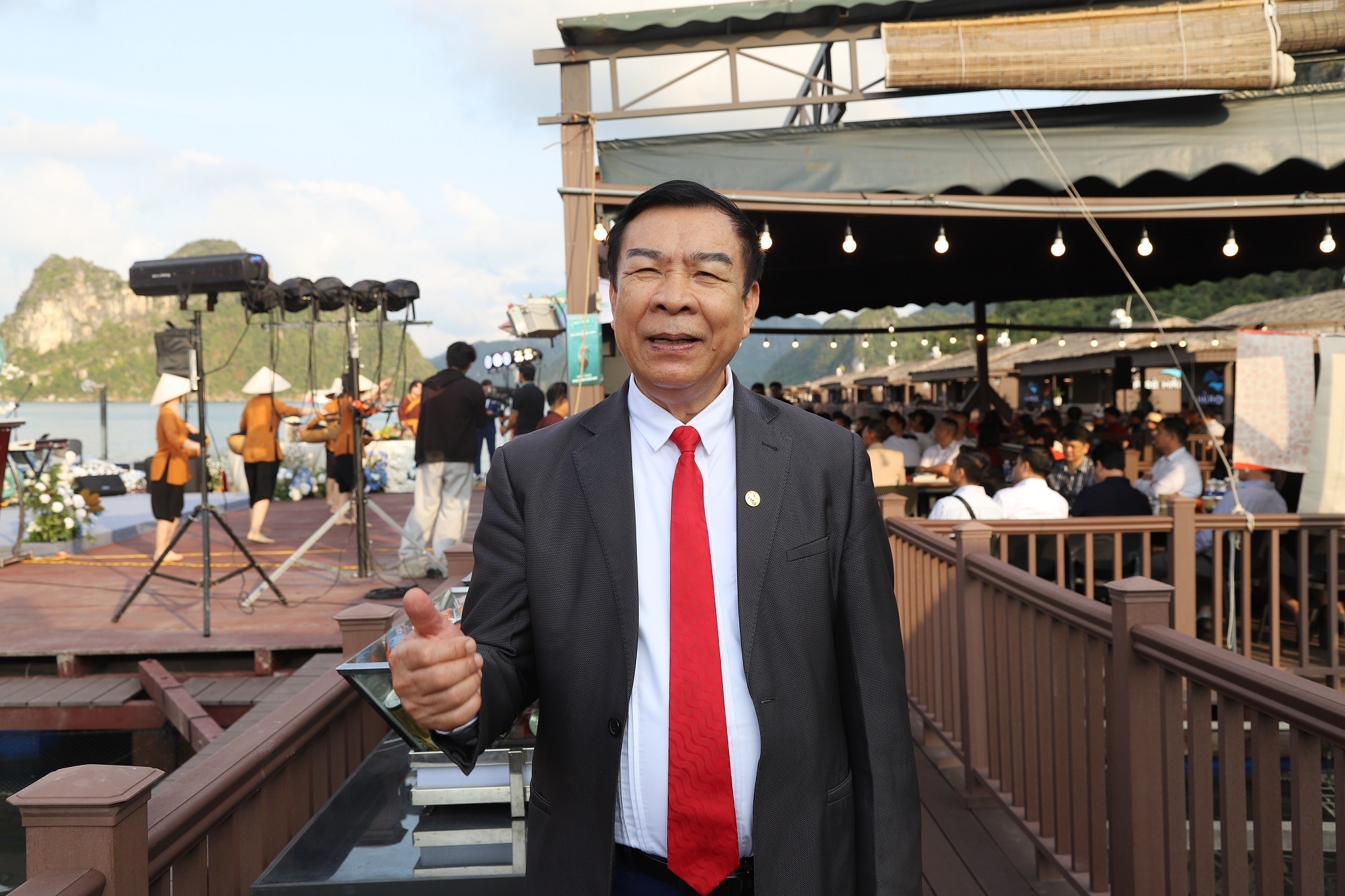2-anh-hung-nguyen-quang-mau-2-1781320992 2-anh-hung-nguyen-quang-mau-2-1781320992.jpg